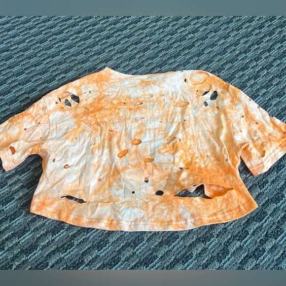 Orange Tie Dye Distressed Crop Shirt Size Small - Picture 3 of 4